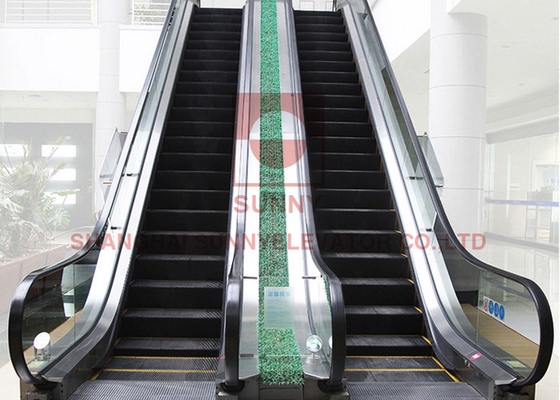 1000 mm Aluminium-Rolltreppen-Stufen-Gelb-Abgrenzung im Einkaufszentrum